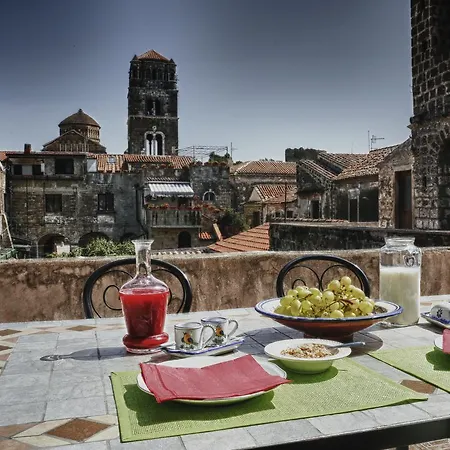 Alojamento de Acomodação e Pequeno-almoço La Pietra D'argento *