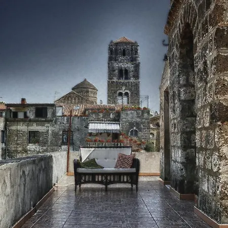 Bed & Breakfast La Pietra D'argento *